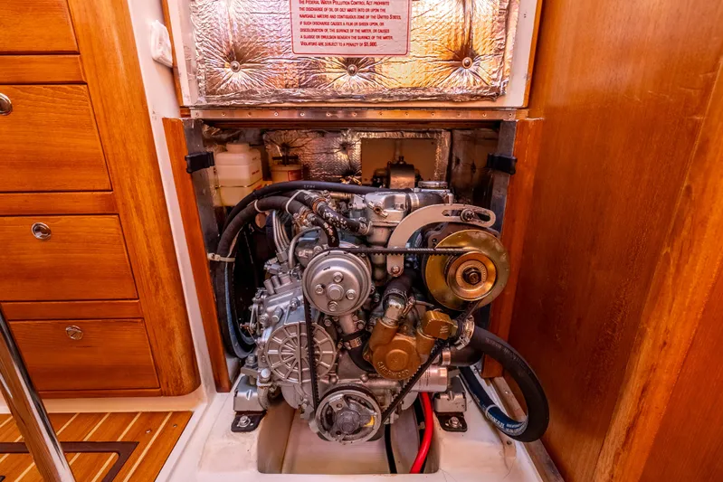 Osprey Yacht Photos Pics 