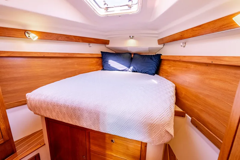 Osprey Yacht Photos Pics 