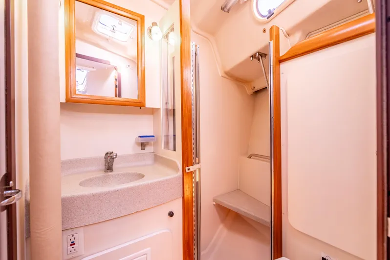 Osprey Yacht Photos Pics 