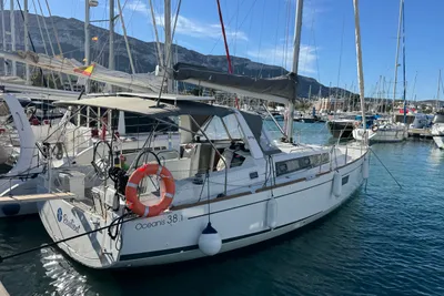 2019 Beneteau Oceanis 38.1