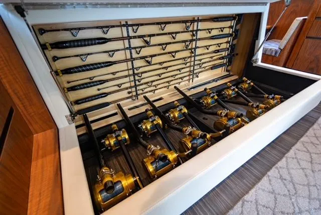 Bel Esprit Yacht Photos Pics 