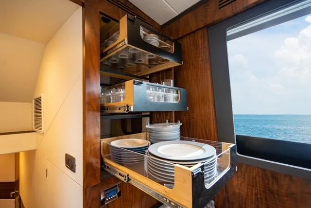 Bel Esprit Yacht Photos Pics 