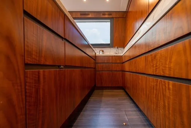 Bel Esprit Yacht Photos Pics 