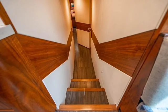 Bel Esprit Yacht Photos Pics 