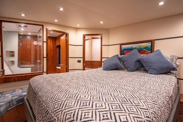 Bel Esprit Yacht Photos Pics 