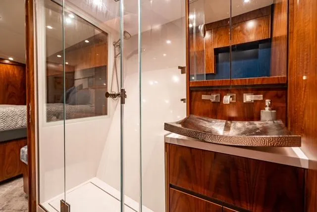 Bel Esprit Yacht Photos Pics 