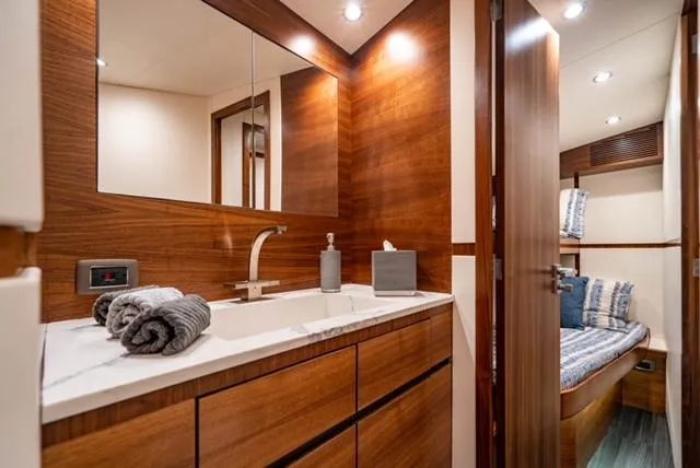 Bel Esprit Yacht Photos Pics 