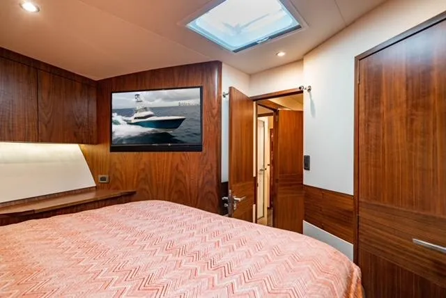 Bel Esprit Yacht Photos Pics 