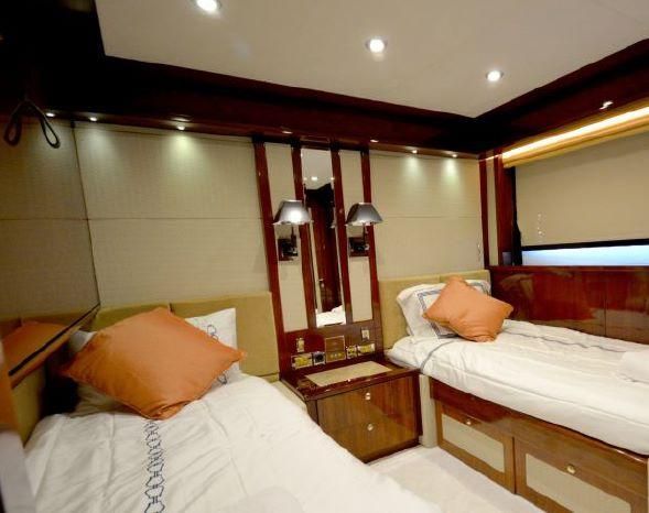 2010 Sunseeker 97 