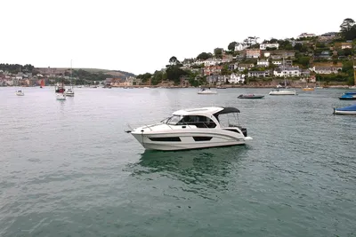 2018 Beneteau Antares 9