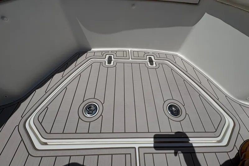  Yacht Photos Pics 2019 Boston Whaler 330 Outrage deck with sleek, modern design and durable fittings.