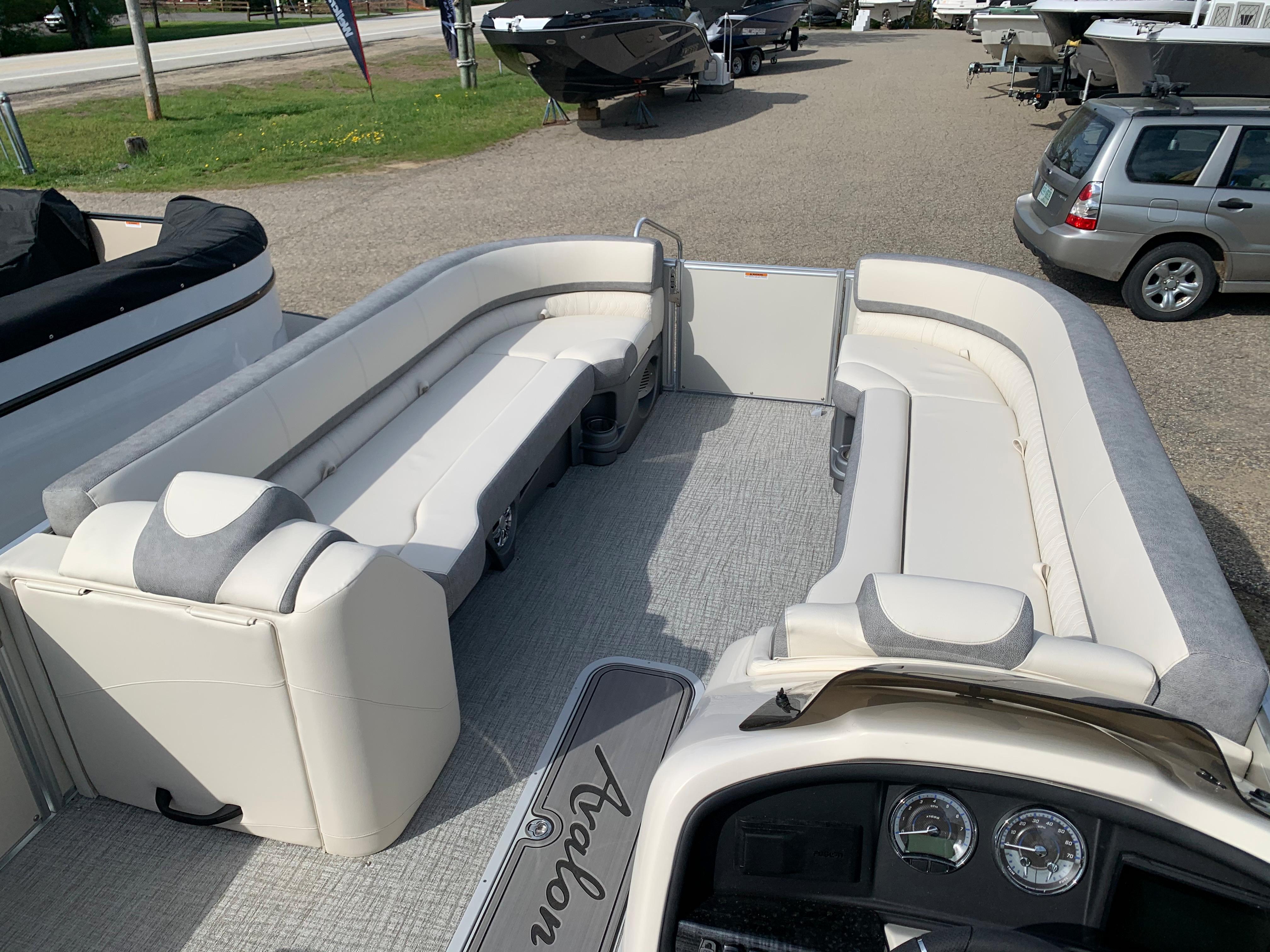 2023 Avalon Catalina VRL 25', TriToon Pontoon for sale YachtWorld