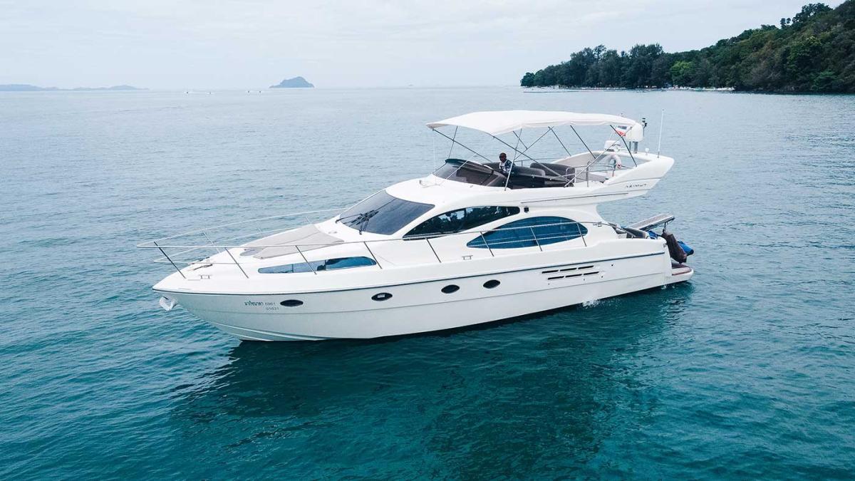 Azimut 46