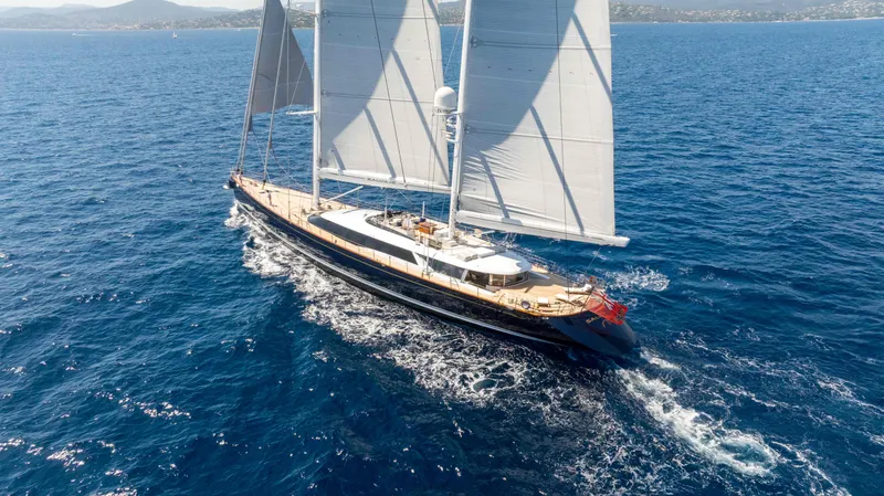 Salvaje Yacht Photos Pics 