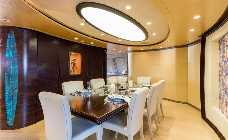 Salvaje Yacht Photos Pics 