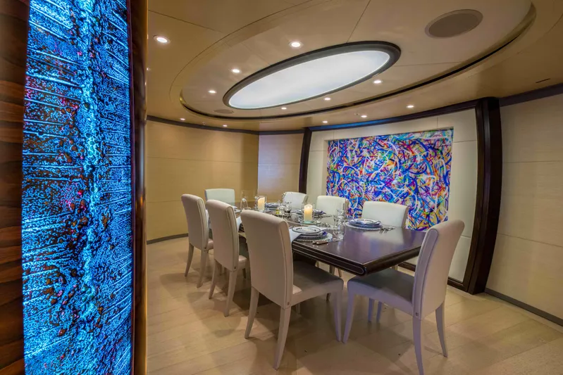 Salvaje Yacht Photos Pics 