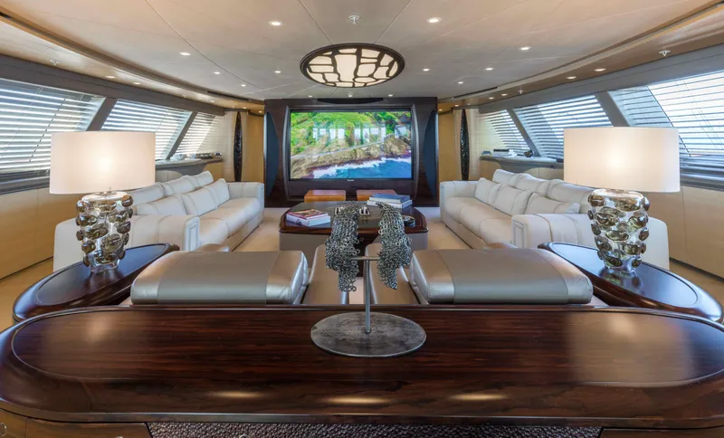 Salvaje Yacht Photos Pics 