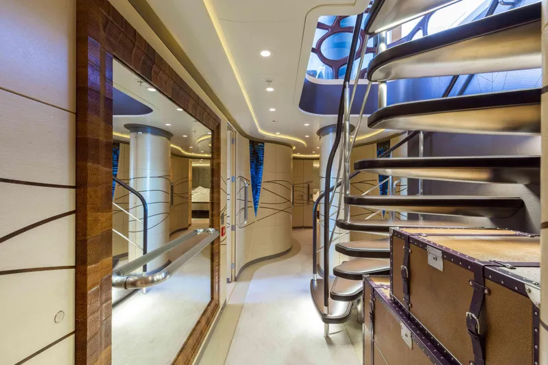 Salvaje Yacht Photos Pics 