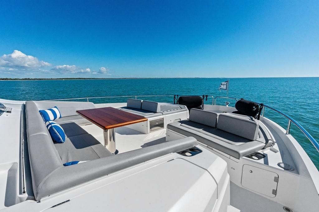 2019 Sunseeker 76 