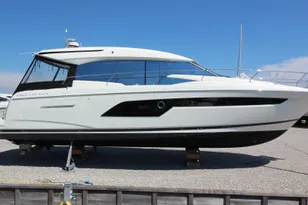2021 Prestige 520 S