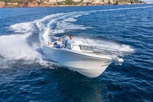 2023 White Shark 240 SC