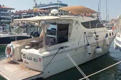 1984 Azimut 32 Targa
