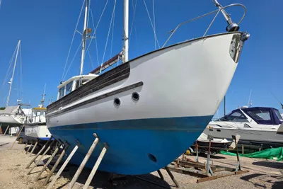 1979 Fisher 34