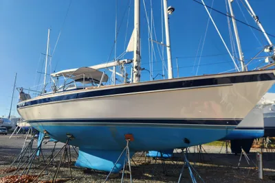 Hallberg-Rassy 42