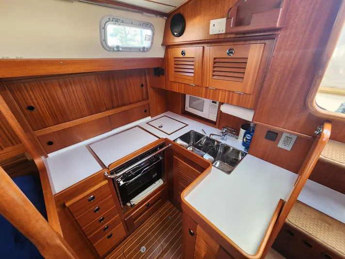 Rachel Ann Yacht Photos Pics 