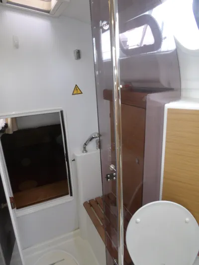 Magic Carpet Yacht Photos Pics 