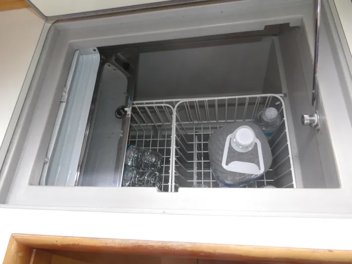 Magic Carpet Yacht Photos Pics 