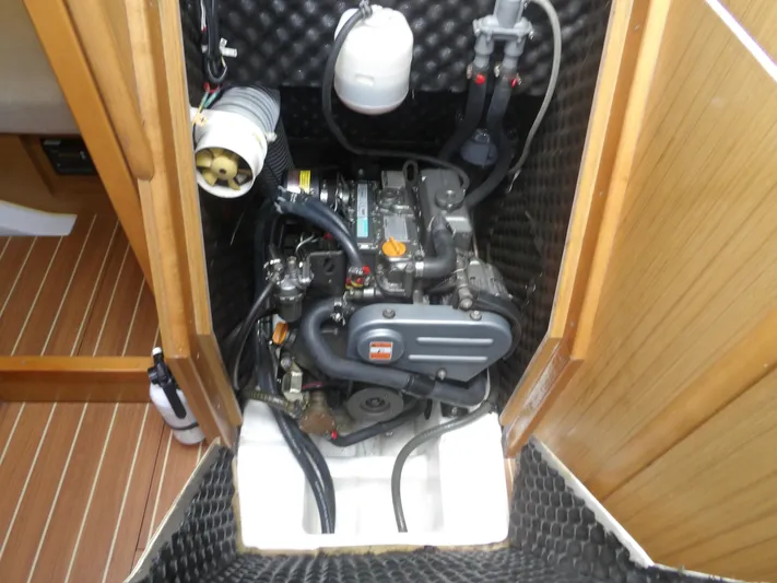 Magic Carpet Yacht Photos Pics 