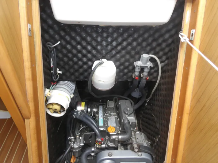 Magic Carpet Yacht Photos Pics 