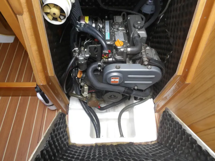 Magic Carpet Yacht Photos Pics 