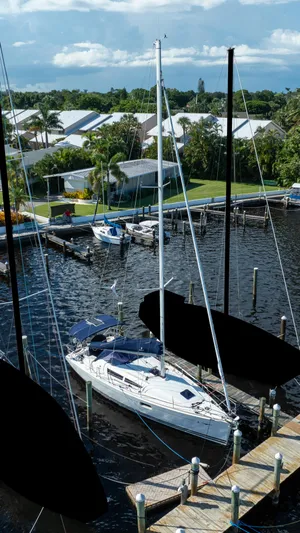 Magic Carpet Yacht Photos Pics 