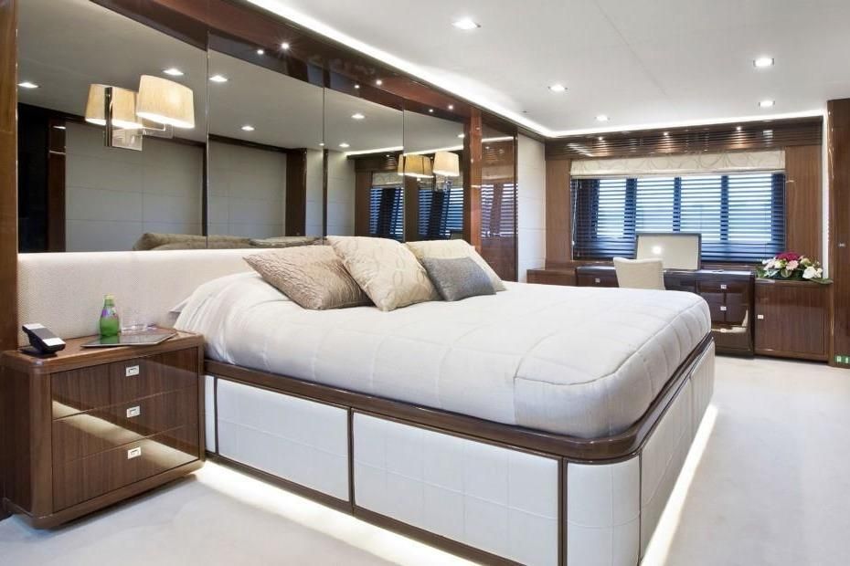2013 Princess 98 