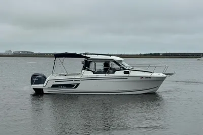 Jeanneau NC 795 Series 2