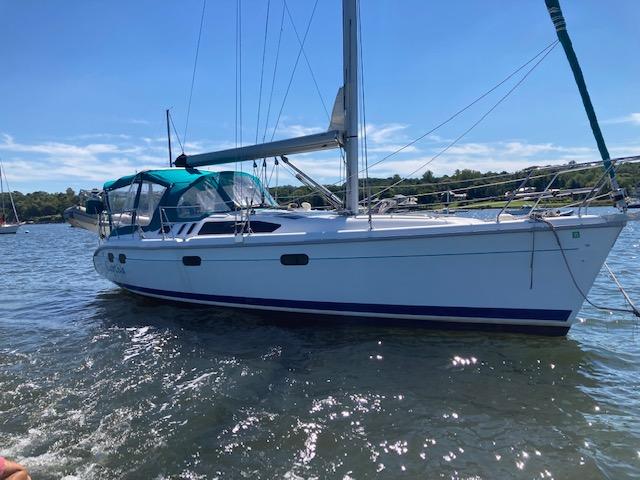 1996 Hunter 376 Cruiser for sale YachtWorld