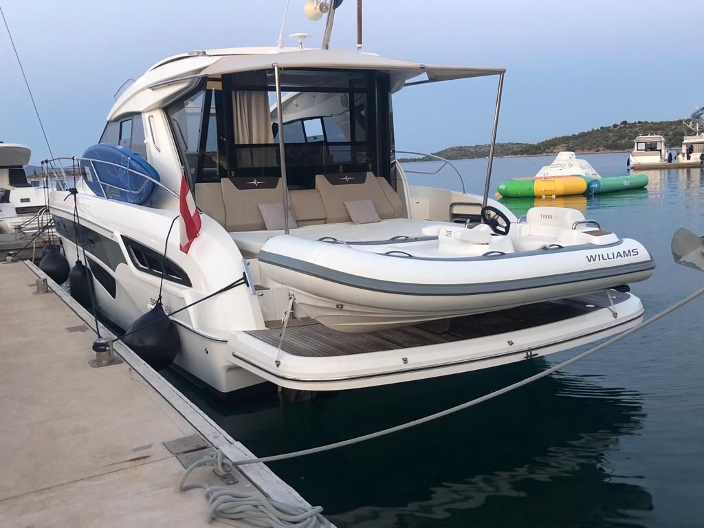 2016 Bavaria 45 