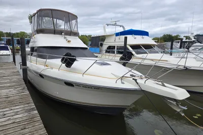 Silverton 37 Motor Yacht