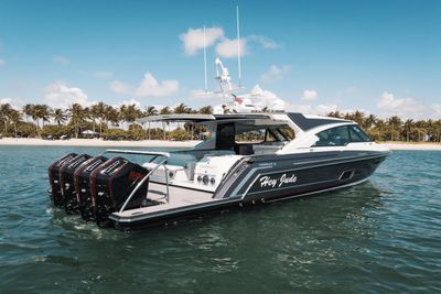Yacht