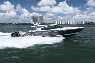 Yacht