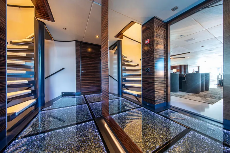 Inception Yacht Photos Pics 