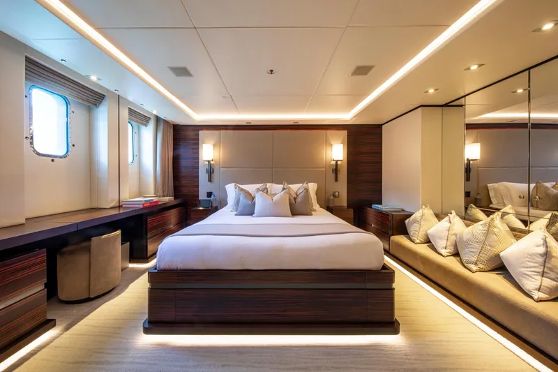 Inception Yacht Photos Pics 