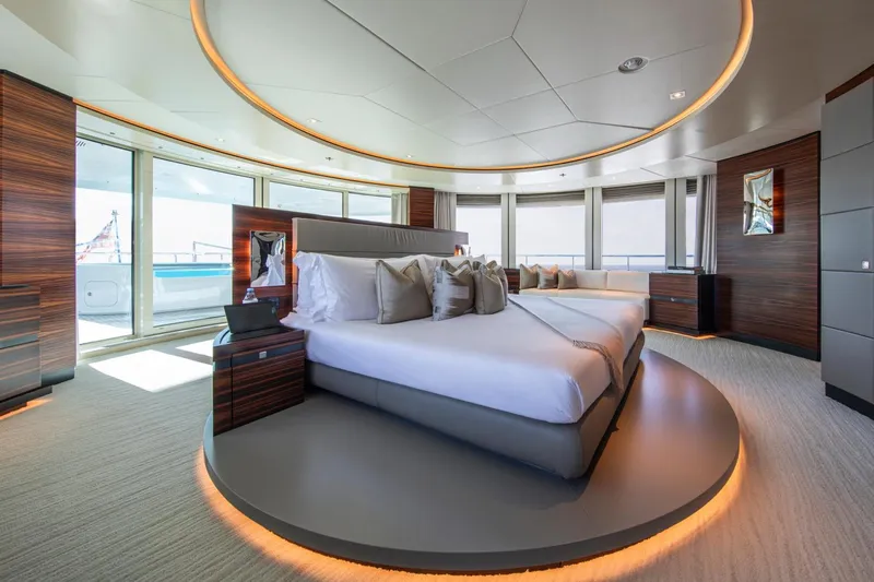 Inception Yacht Photos Pics 