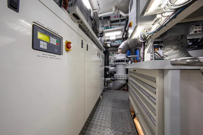 Inception Yacht Photos Pics 