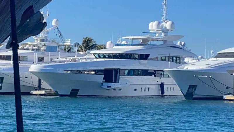 Inception Yacht Photos Pics 