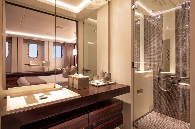 Inception Yacht Photos Pics 