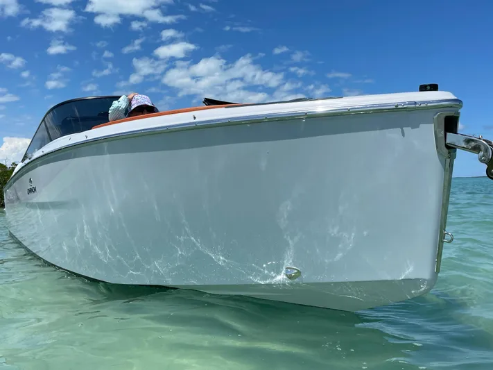#0063 Bianca Panarea Yacht Photos Pics 