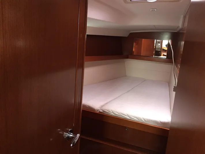  Yacht Photos Pics Beneteau Oceanis 50